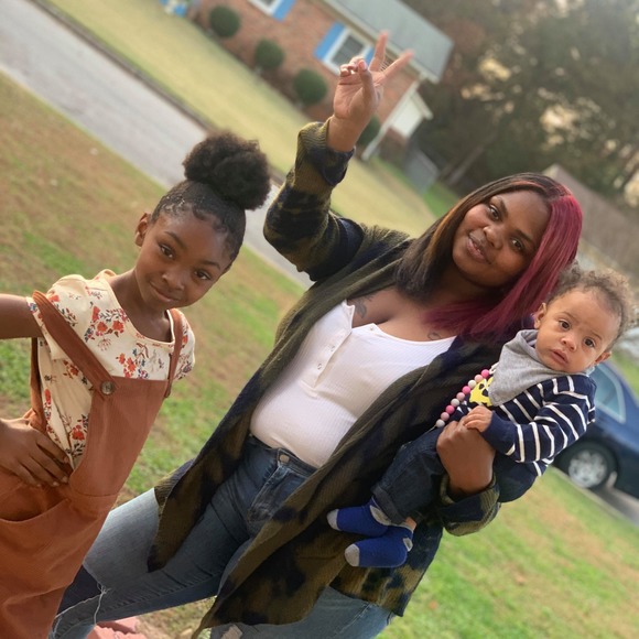 Profile Picture of Genesis Blevins (@gen_babe) on Poshmark