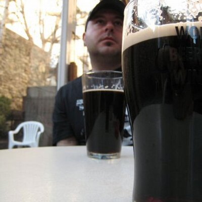 Profile Picture of Dave DeLuca (@BluerShade) on Twitter