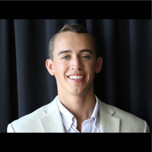 Profile Picture of Stephen Curley (@scurley44) on Poshmark