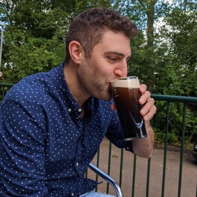 Profile Picture of Alexis James (@AlexisJamesUK) on Twitter