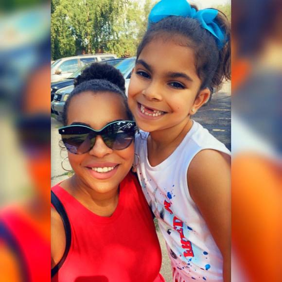 Markeshia Blake - Poshmark Profile Picture of Markeshia Blake (@msmarkimark) on Poshmark