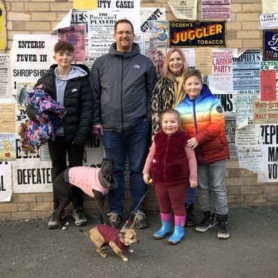 Profile Picture of Mike Foyle (@mrfoylotus) on Twitter