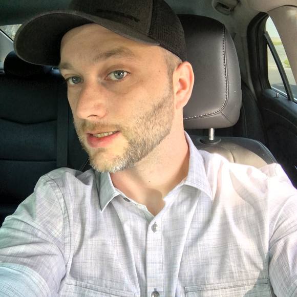 Profile Picture of Adam Crawford (@adamc2487) on Poshmark