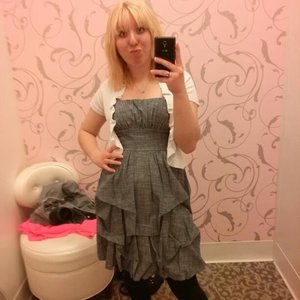 Profile Picture of Caley Lawrence (@glammarstar) on Myspace