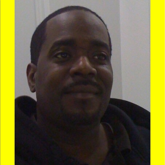 Profile Picture of Joey Fowler (@jofowler010) on Poshmark