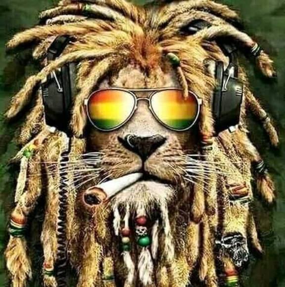 Profile Picture of Geoffrey Rookehurst (@grookehurst) on Poshmark