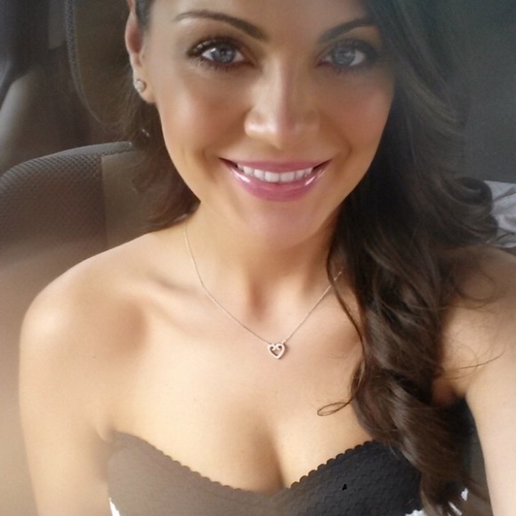 Profile Picture of Kasia Bartnicka (@katazarina214) on Poshmark