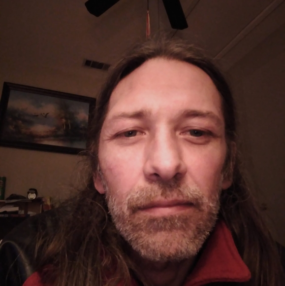 Profile Picture of Randy Graves (@randygraves) on Poshmark