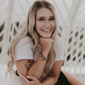 Profile Picture of Danielle Arnold (@danielllearnold) on Pinterest