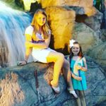 Profile Picture of Taylor Tillett (@live_life_laugh_and_love) on Instagram