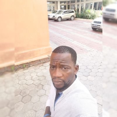 Profile Picture of Tshilumba Mitterand (@RoyalTshilumba) on Twitter
