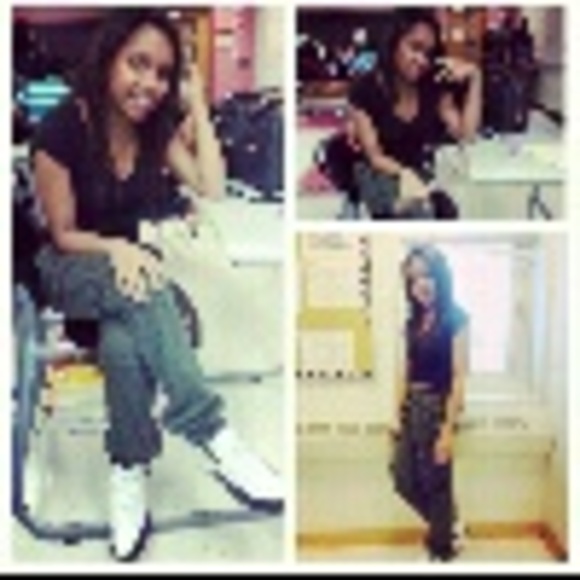 Profile Picture of Lizaida Fargas (@lizaida_fargas) on Poshmark