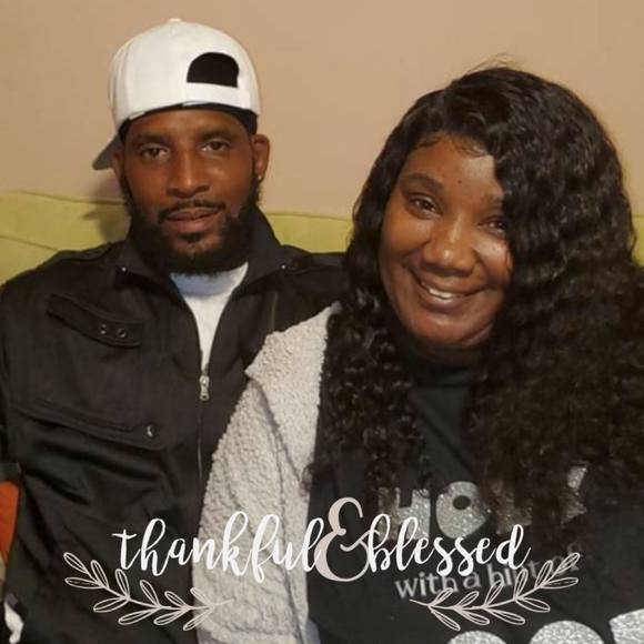 Profile Picture of Malika Thomas (@malikathomas82) on Poshmark