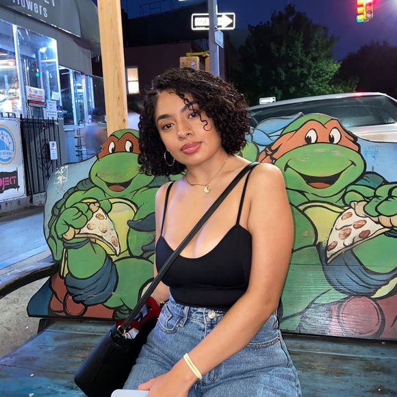 Profile Picture of Daniela Daza (@danieladaza) on Poshmark