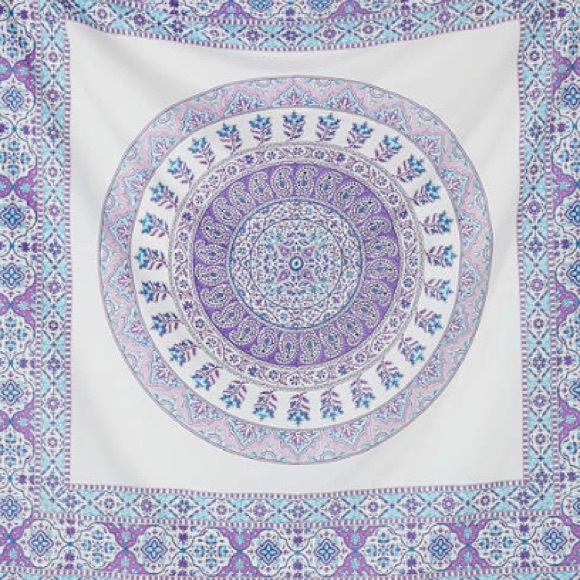 Profile Picture of Bella Camaj (@bellac23) on Poshmark