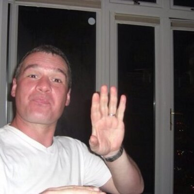 Profile Picture of Gary Skidmore (@gazza118118) on Twitter