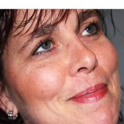 Profile Picture of Lisa Centrella (@CentrellaLisa) on Twitter