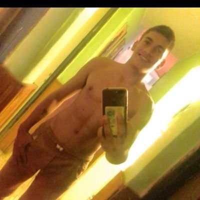 Profile Picture of Gabriel Bracamonte (@Gabriel69411054) on Twitter