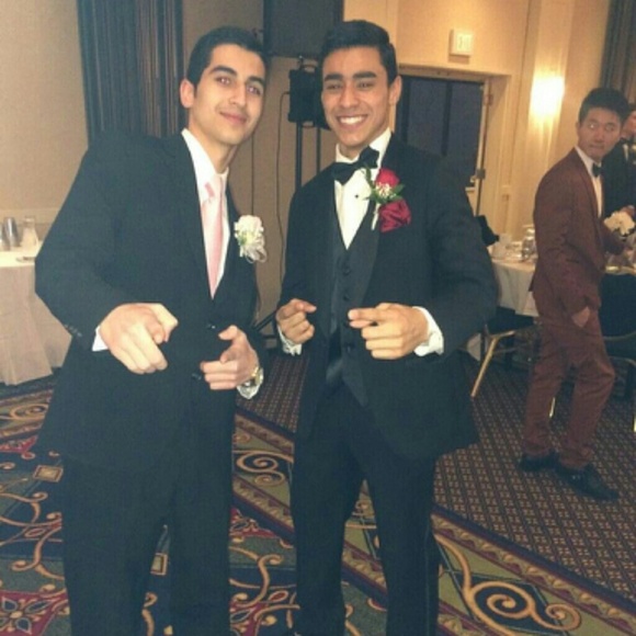 Profile Picture of Adnan Haider (@adnan931) on Poshmark