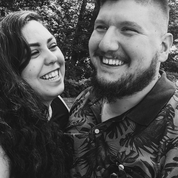 Profile Picture of Amanda Chartier escobar (@amandurhh) on Poshmark