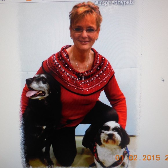 Profile Picture of Deborah Chaundy (@chaundyx2) on Poshmark