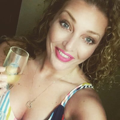 Profile Picture of Lily Burton (@lilyburton92) on Twitter