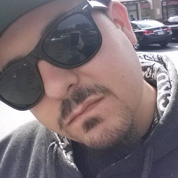 Profile Picture of Jesse Hernandez (@woodz482) on Poshmark