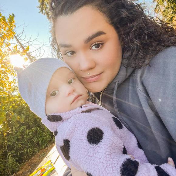 Profile Picture of Jordyn Derouin (@jordyn_derouin) on Poshmark