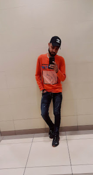 Profile Picture of Afzal Koliya (@afzalkoliya33) on Poshmark