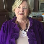 Profile Picture of Susan Chandler (@momoruffles) on Instagram