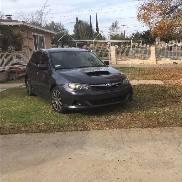 Profile Picture of Pete Perez (@pete_49) on Poshmark