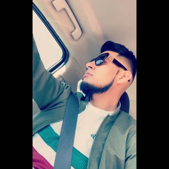 Profile Picture of Irving joe Sanchez (@irvinjoe) on Poshmark