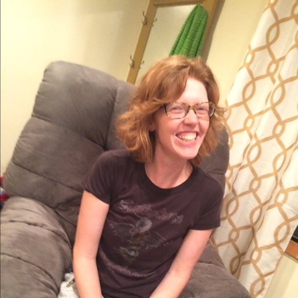 Profile Picture of Libby Todd (@ltodd7929) on Poshmark