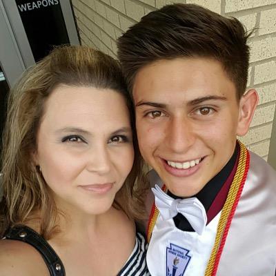 Profile Picture of Alejandro Martinez (@Martinez_Al3) on Twitter