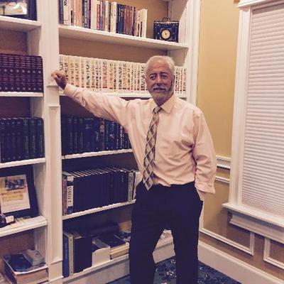 Profile Picture of Jim Lupis (@jimnjoni) on Twitter