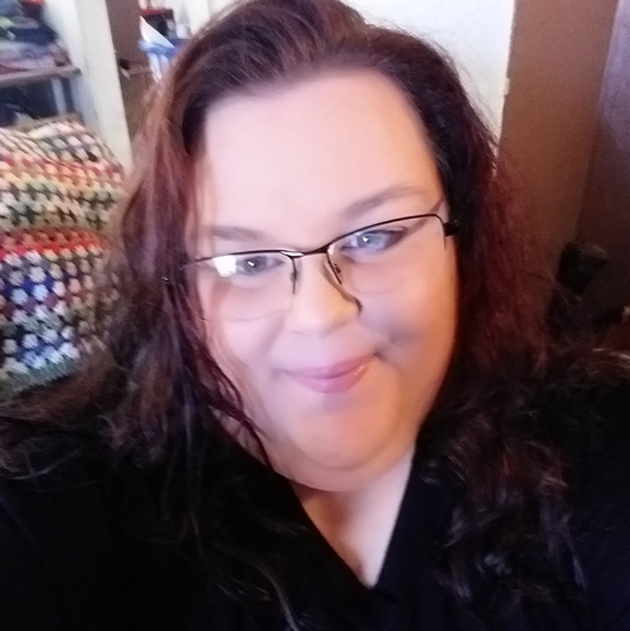 Profile Picture of Dawna Griffiths-leclair (@dawnaleclair81) on Poshmark