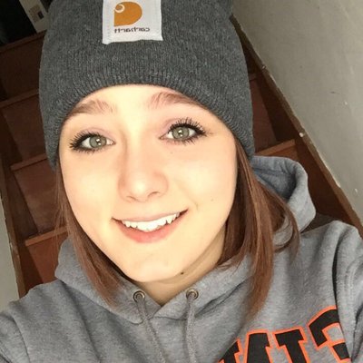 Profile Picture of Elizabeth Case (@lizzy_ann9513) on Twitter