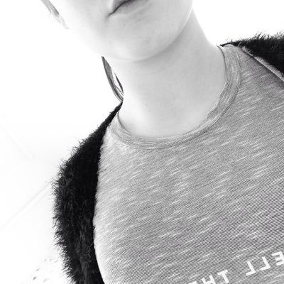 Profile Picture of Olivia Hinton (@olivia_hintonxx) on Twitter