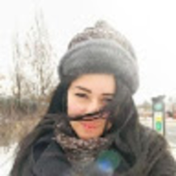 Profile Picture of Lorena paola Galvis patiño (@loregal) on Poshmark
