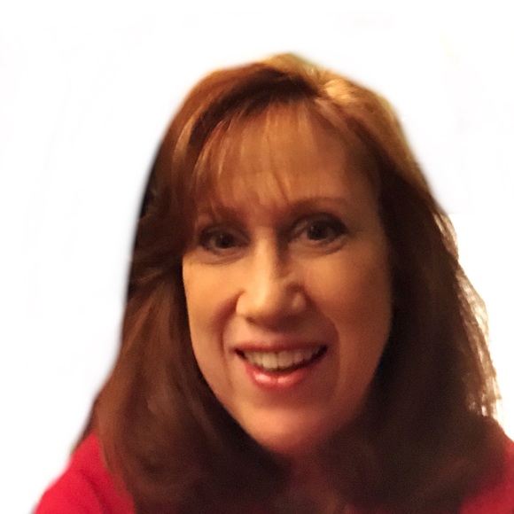 Ann Thaney - Poshmark Profile Picture of Ann Thaney (@annt2929) on Poshmark