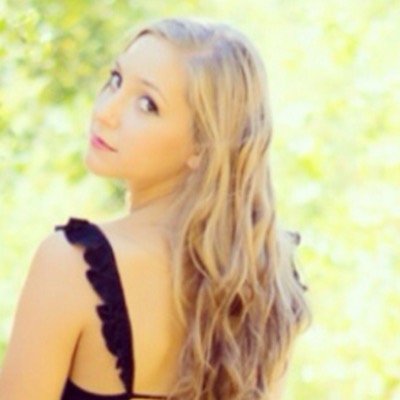 Profile Picture of Amanda Hofmann (@hofmann_amanda) on Twitter