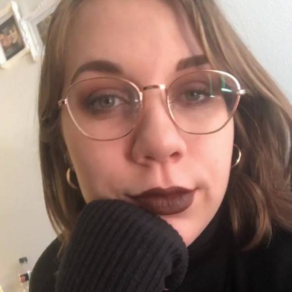 Profile Picture of Hanna Mcdorman (@hannabelle524) on Poshmark