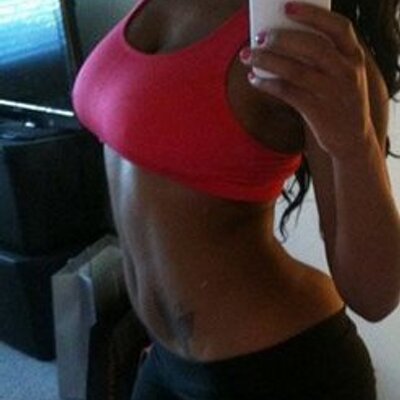 Profile Picture of Savannah Marshall (@VannahsoWEST) on Twitter