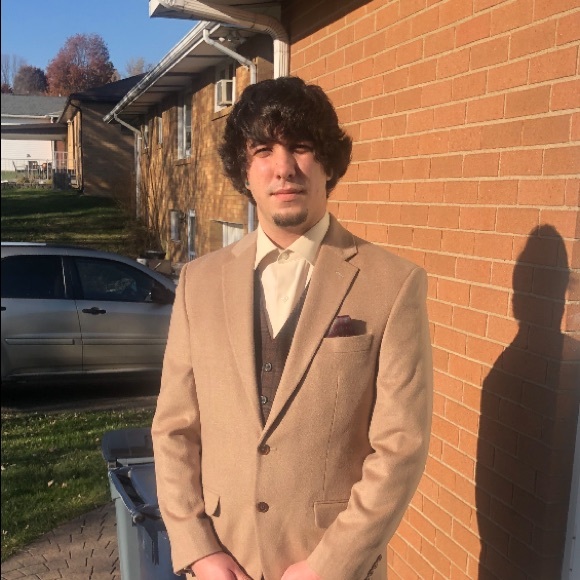 Profile Picture of Josh Kostyak (@lex42kos) on Poshmark