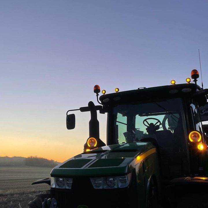 Profile Picture of BrianLarsen (@@phillipsand) on Tiktok