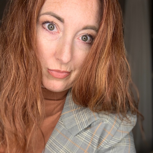 Profile Picture of Tonya Semple (@tonya3styles) on Poshmark