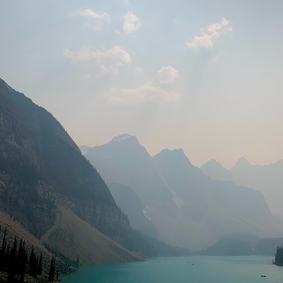 Profile Picture of Emma Ponath (@emaoreo) on Poshmark