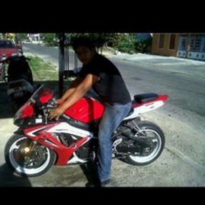 Profile Picture of Alex Loya (@alexloya44) on Twitter