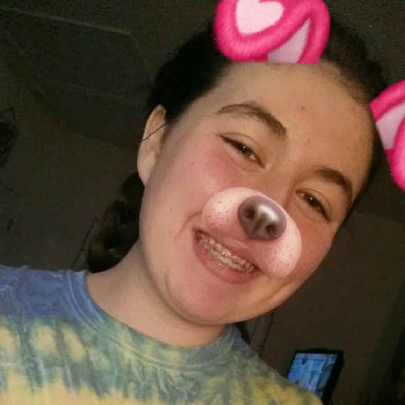 Profile Picture of Samanth Tackett (@samtackettt) on Poshmark