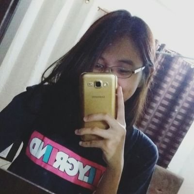 Profile Picture of Denise Santiago (@DmoreDMarielle) on Twitter